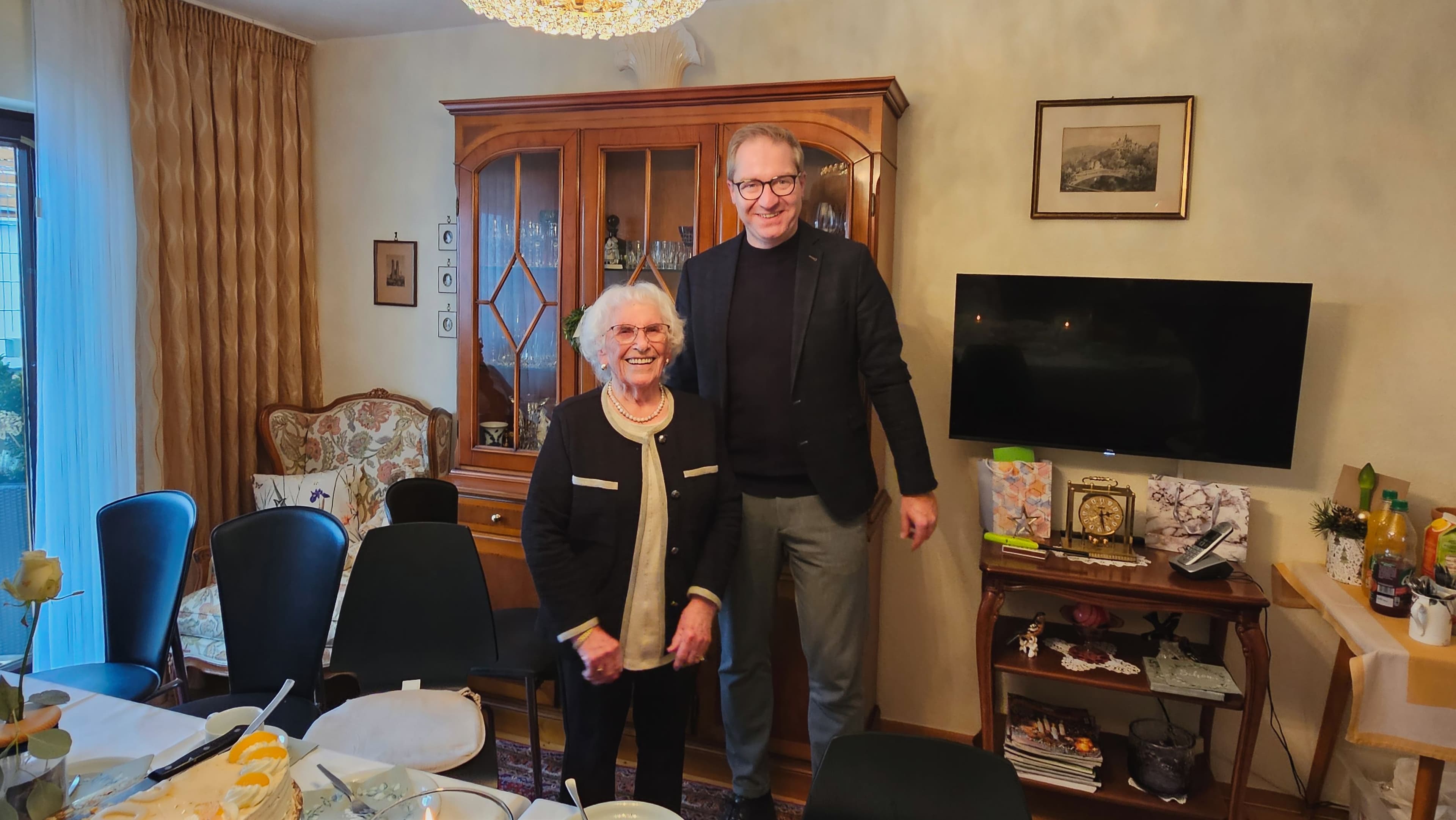 100 Jahre Maria Enzenbacher: Ein Leben voller Engagement