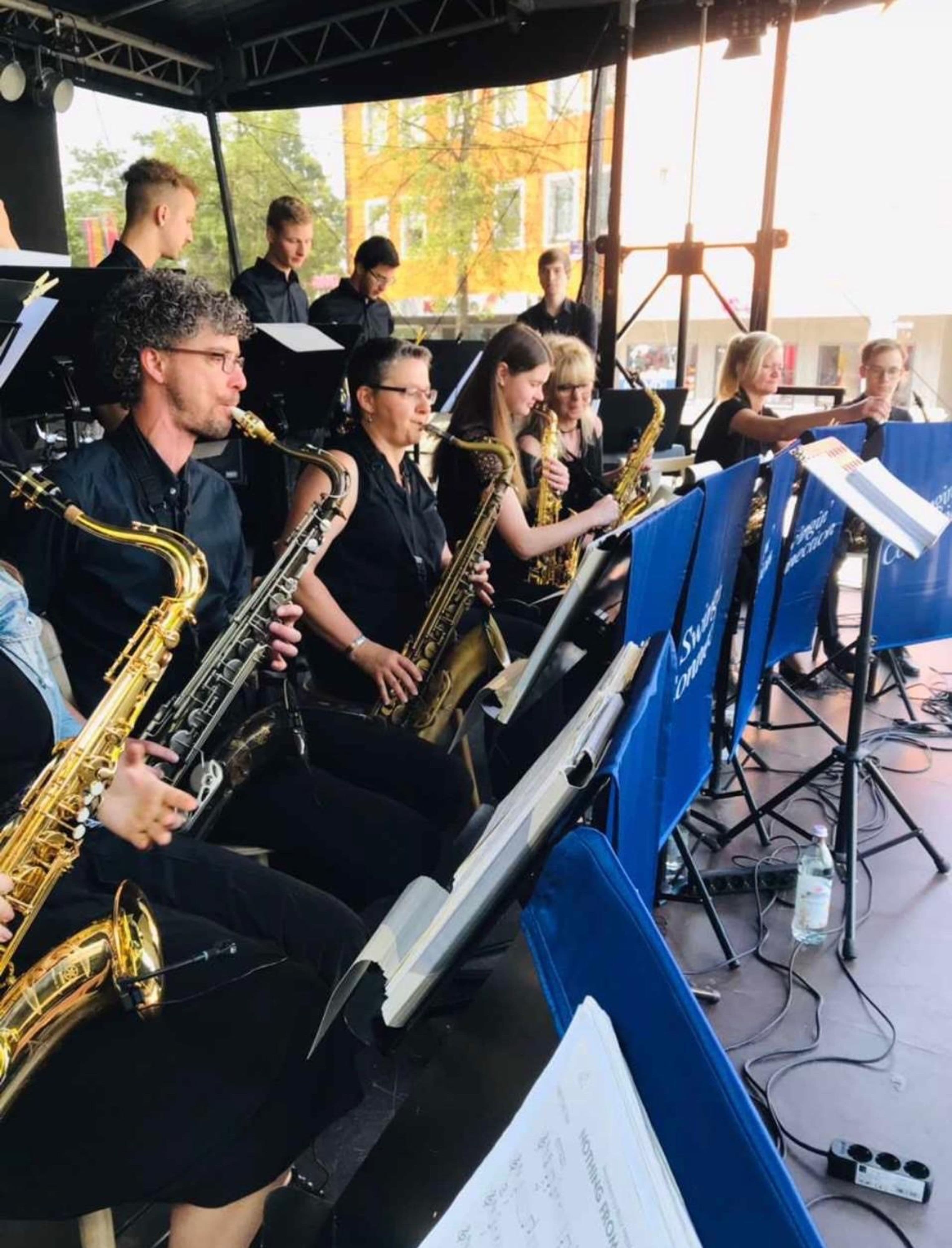 40 Jahre Swingin‘ Connection: Jubiläumskonzert im Reitstadel