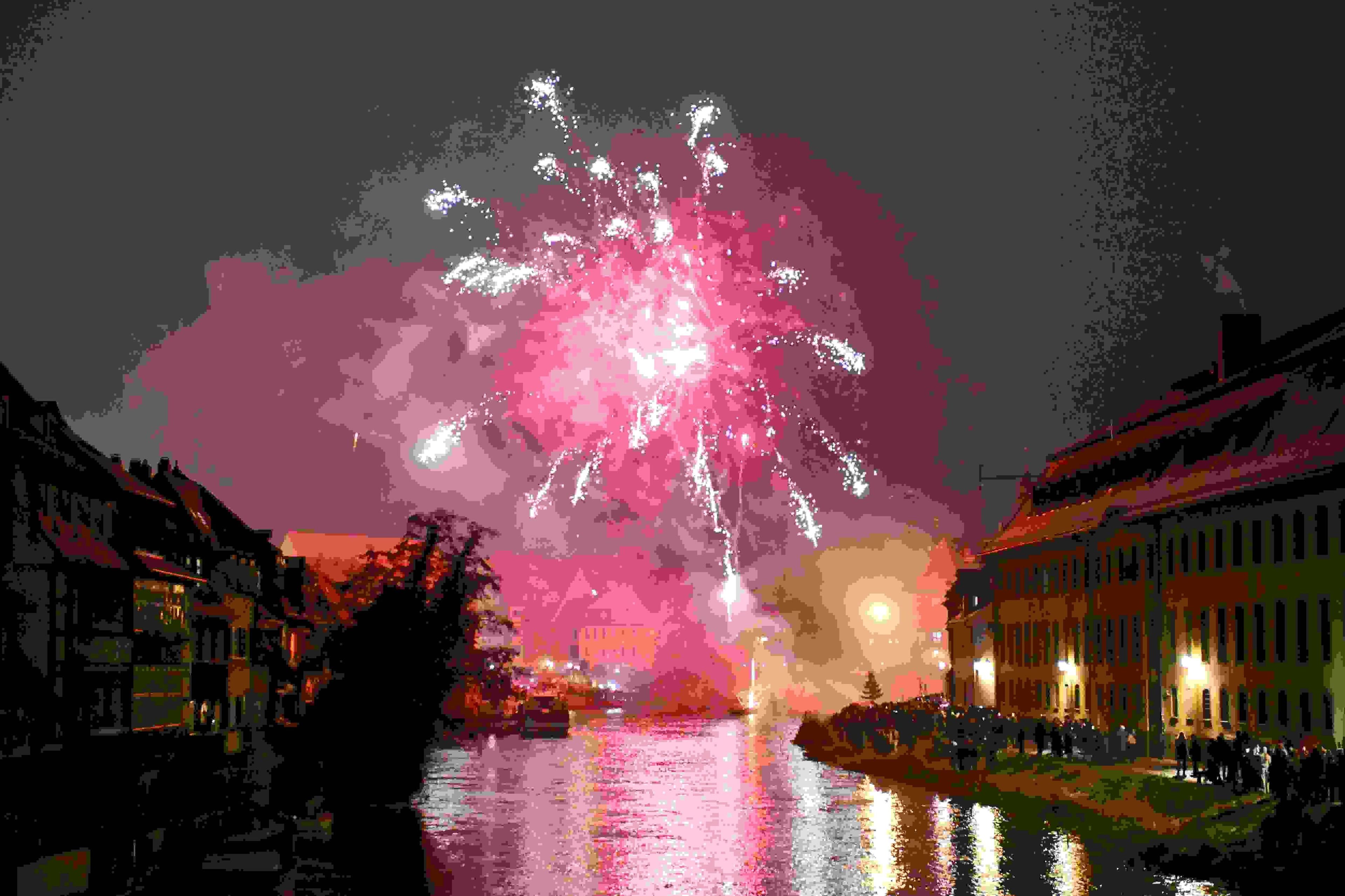 Bamberg feiert erstes zentrales Silvesterfeuerwerk