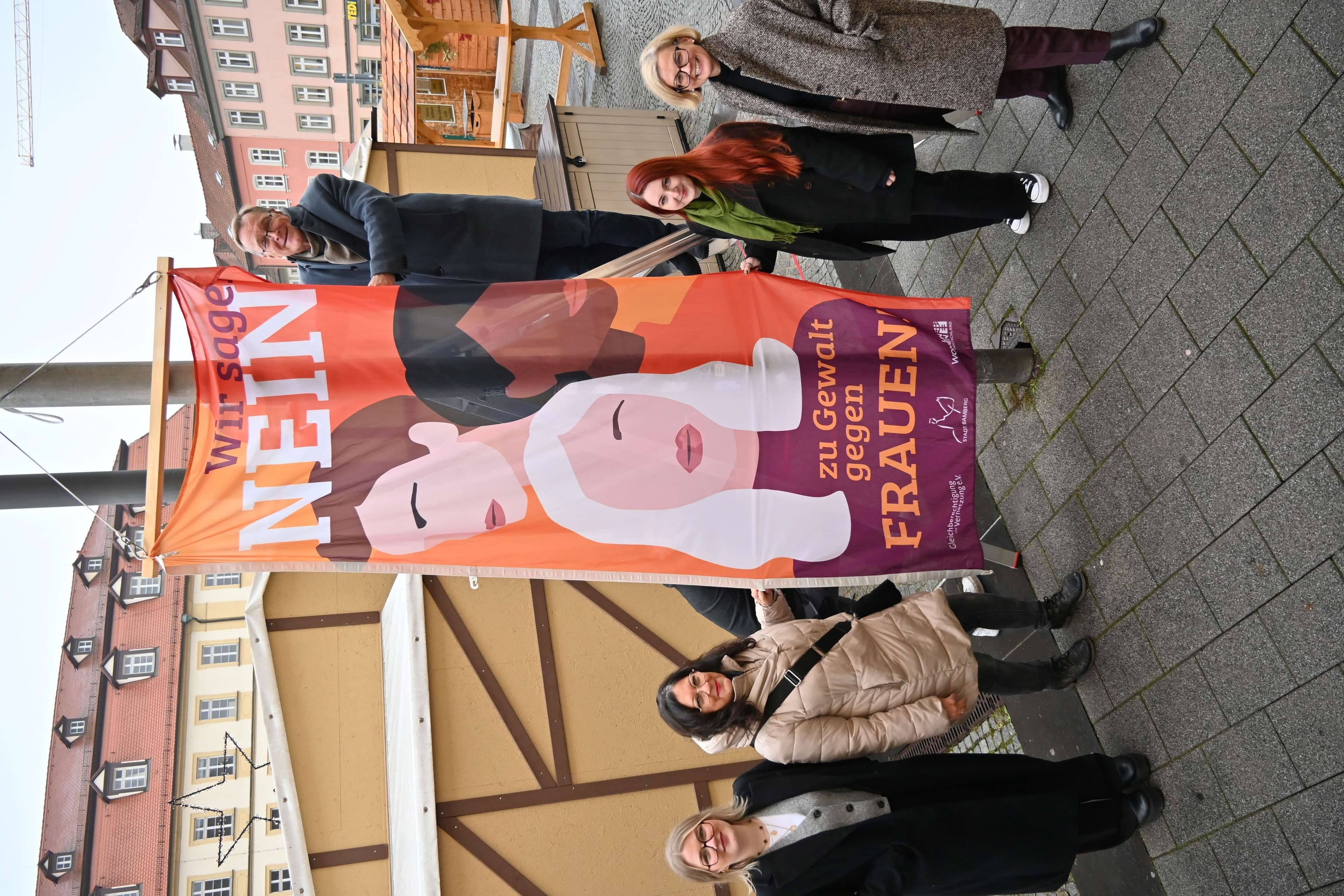 Bamberg zeigt Flagge gegen Gewalt an Frauen