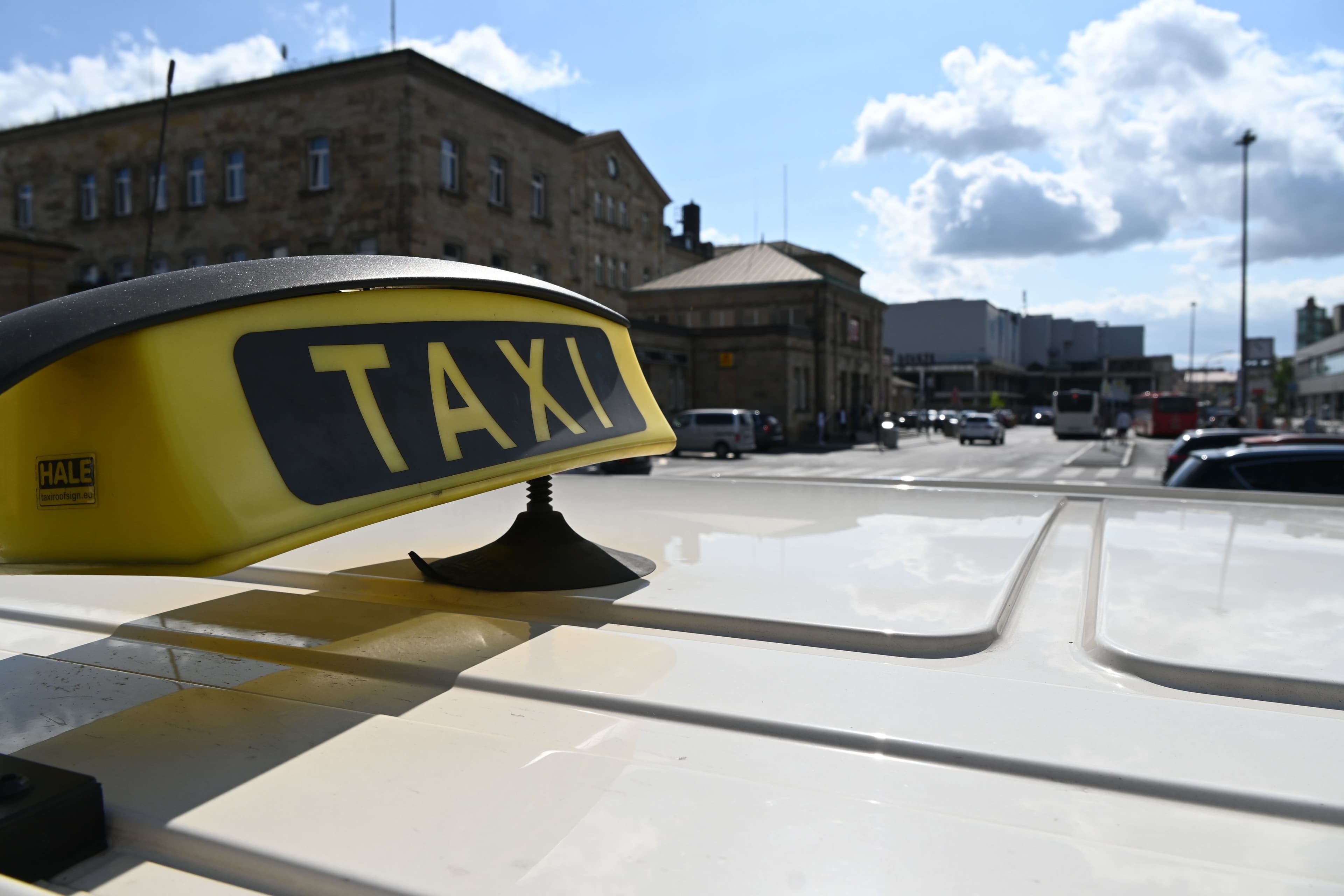 Bamberger Taxibranche unter der Lupe: Gutachten fordert Tariferhöhung