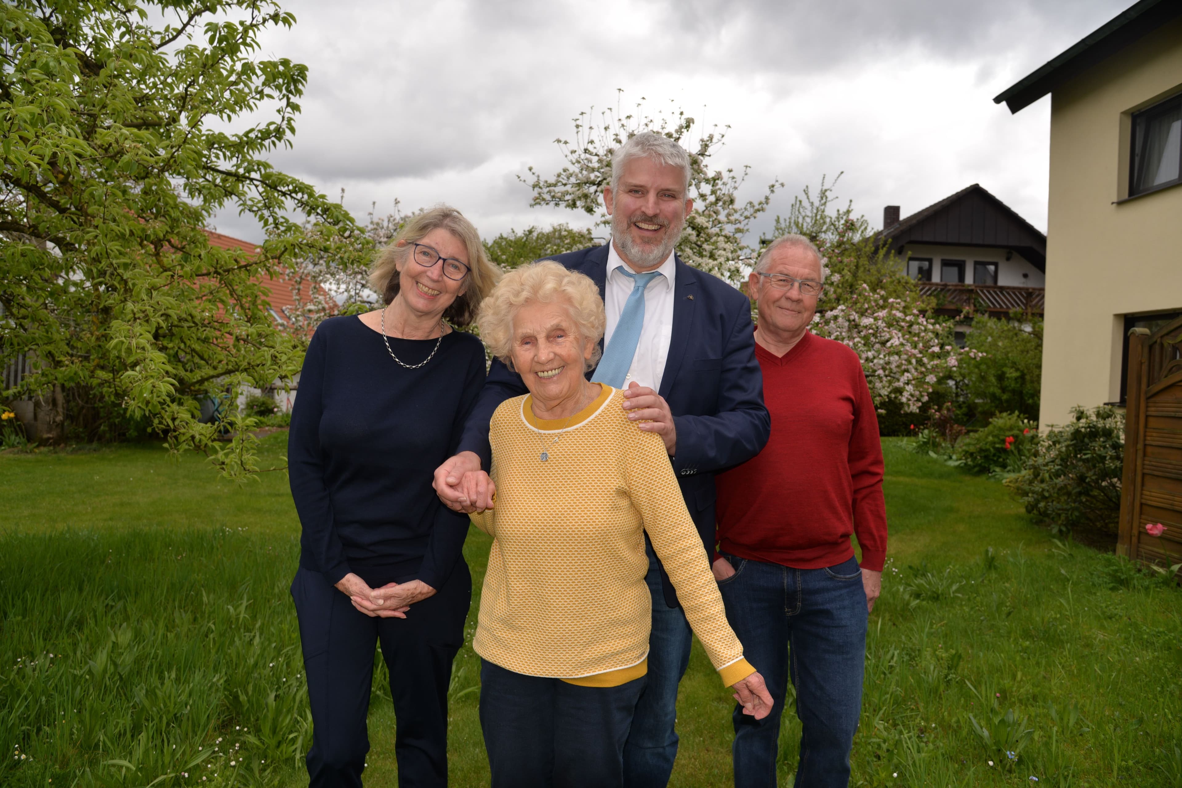 Feierlicher 95. Geburtstag in Simonshofen