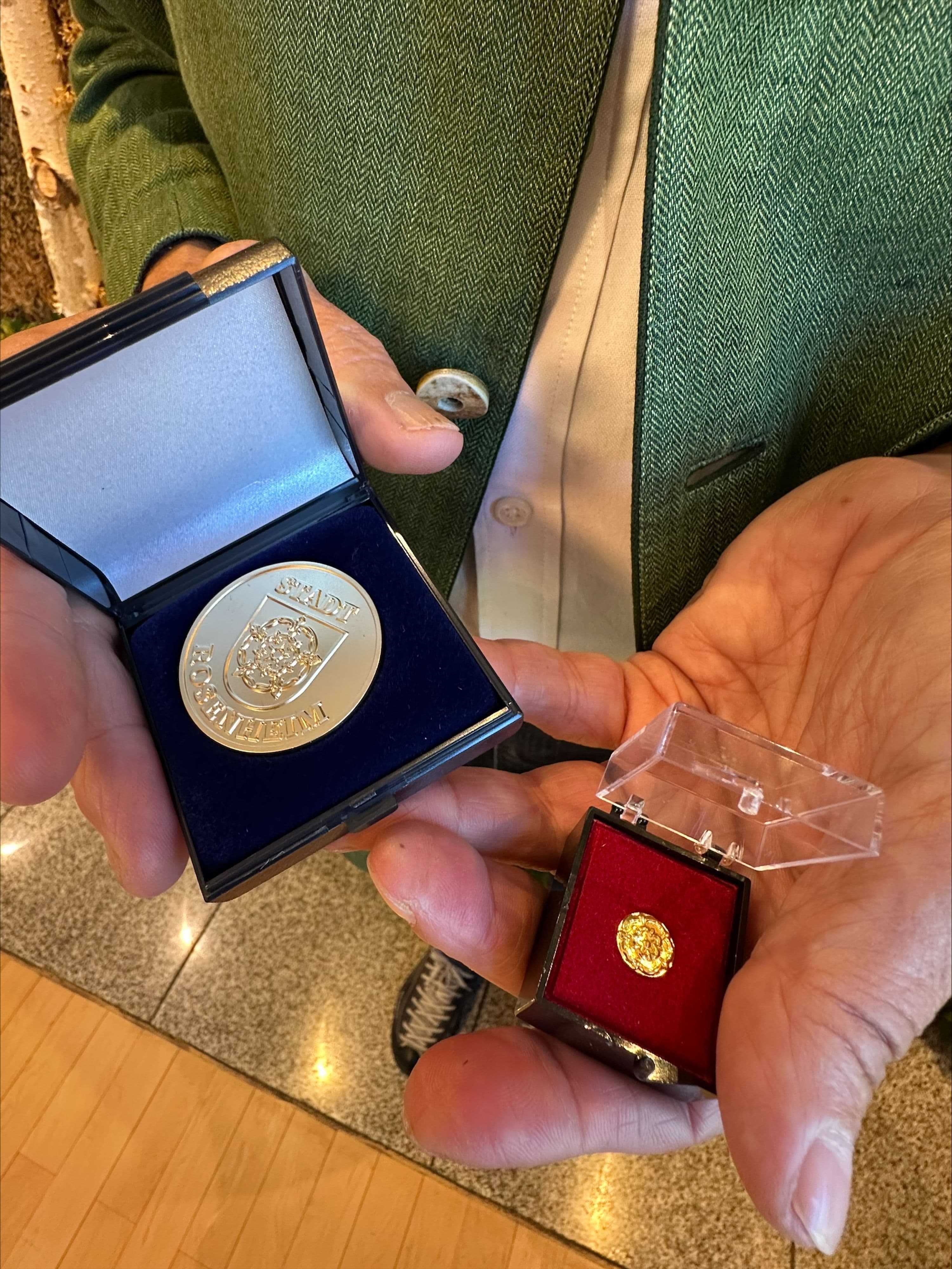 Franz Knarr erhält städtische Verdienstmedaille