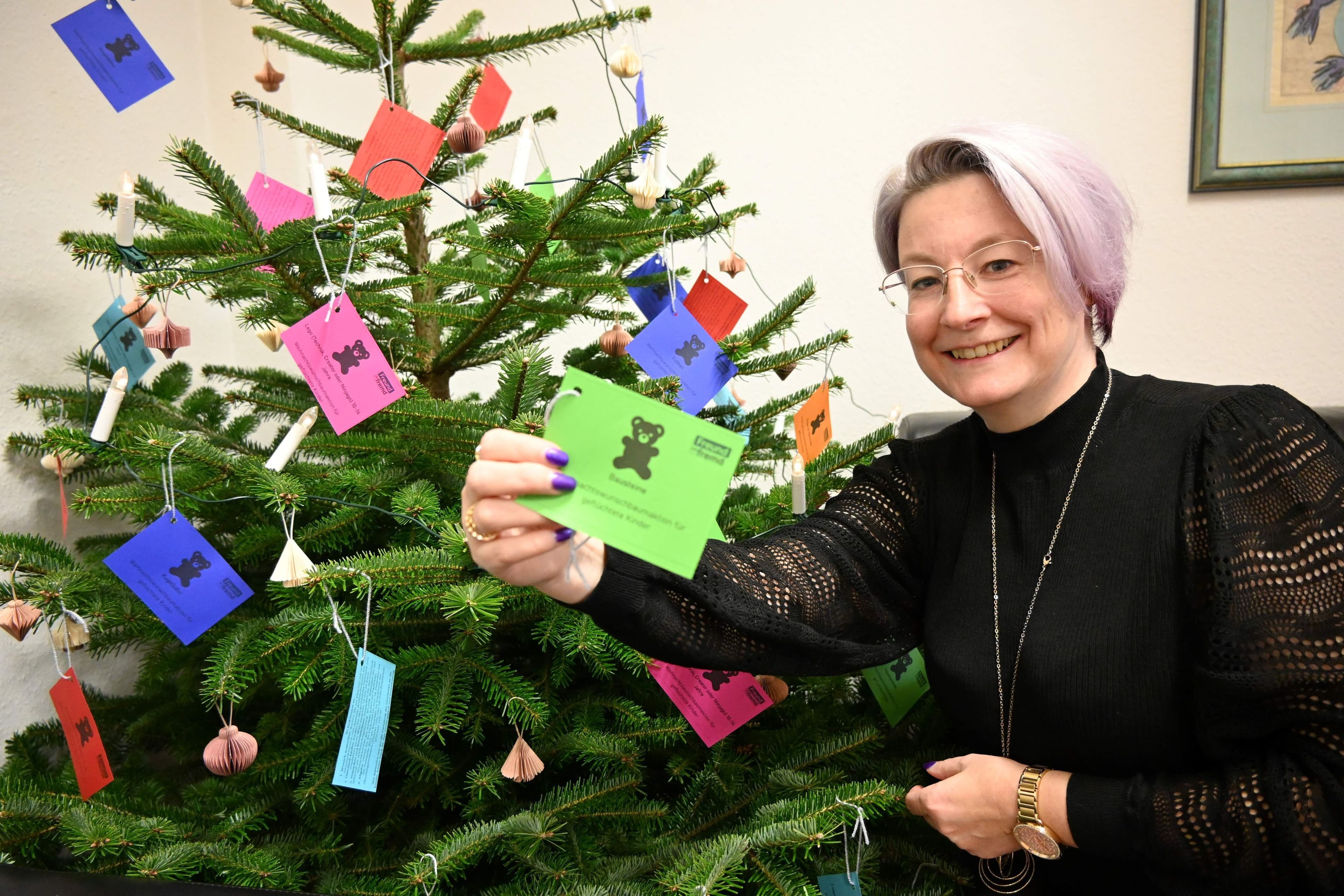Geschenkbaumaktion für geflüchtete Kinder in Bamberg