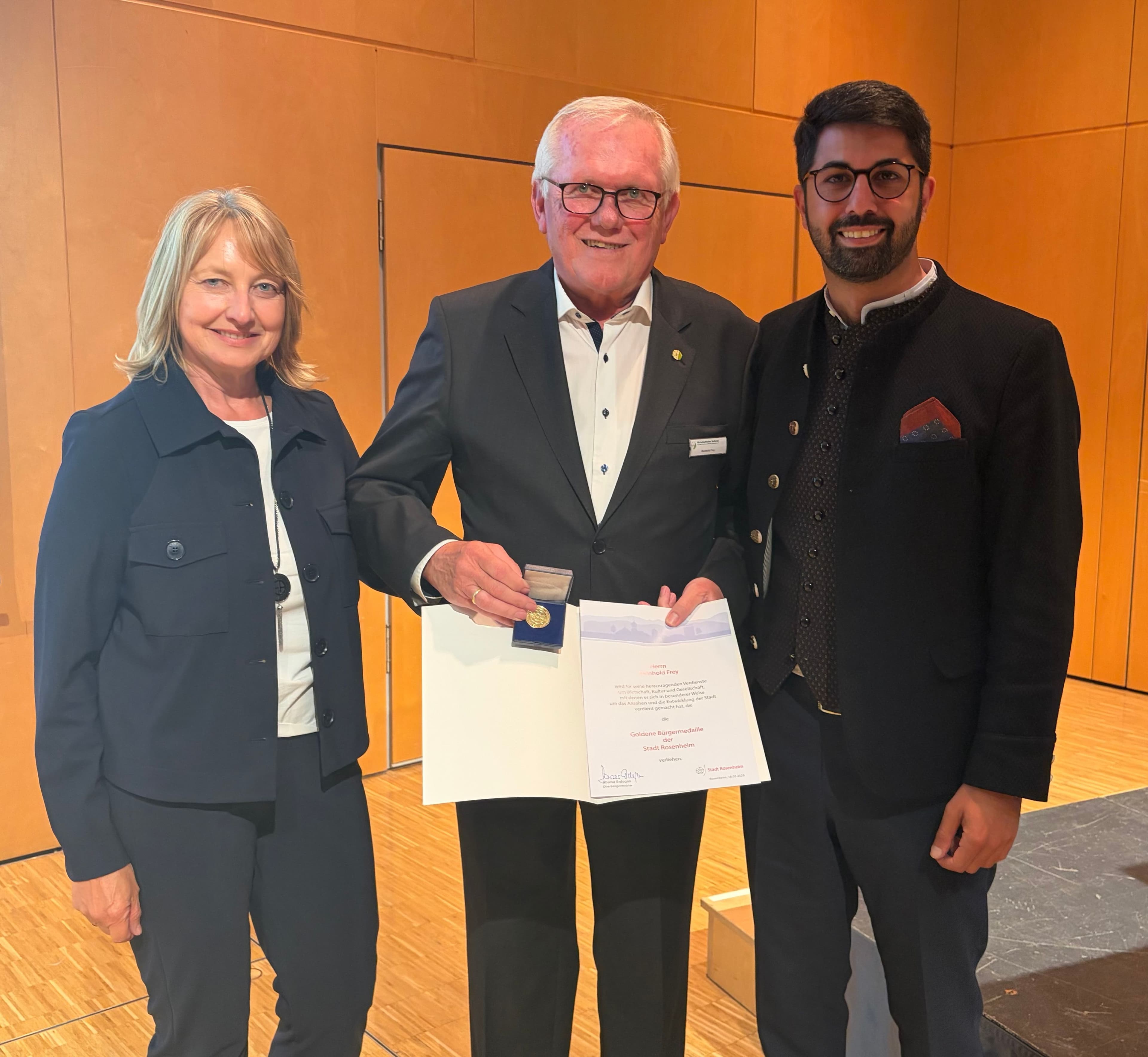 Goldene Bürgermedaille für Reinhold Frey