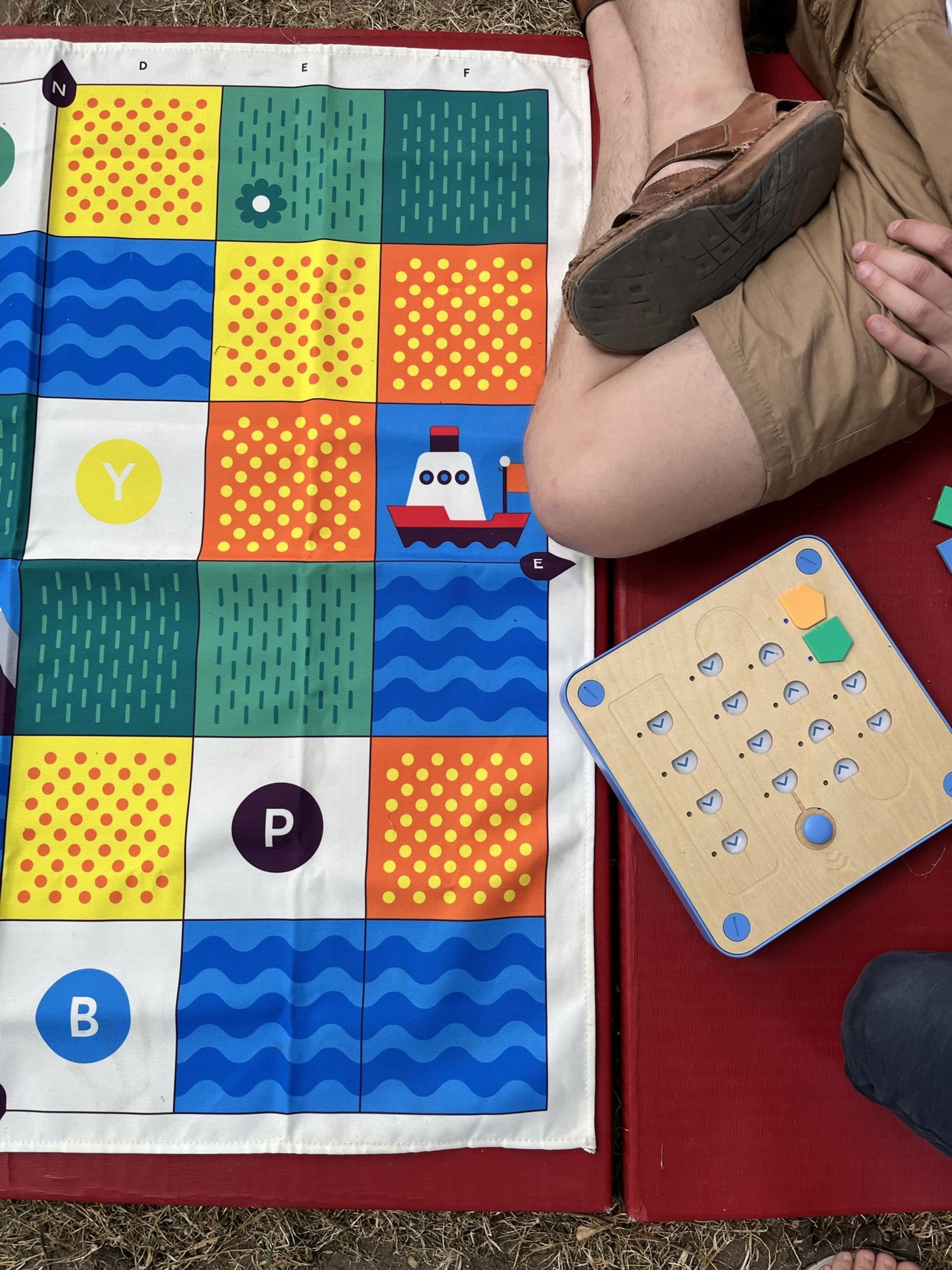 Kinder entdecken Programmieren spielerisch