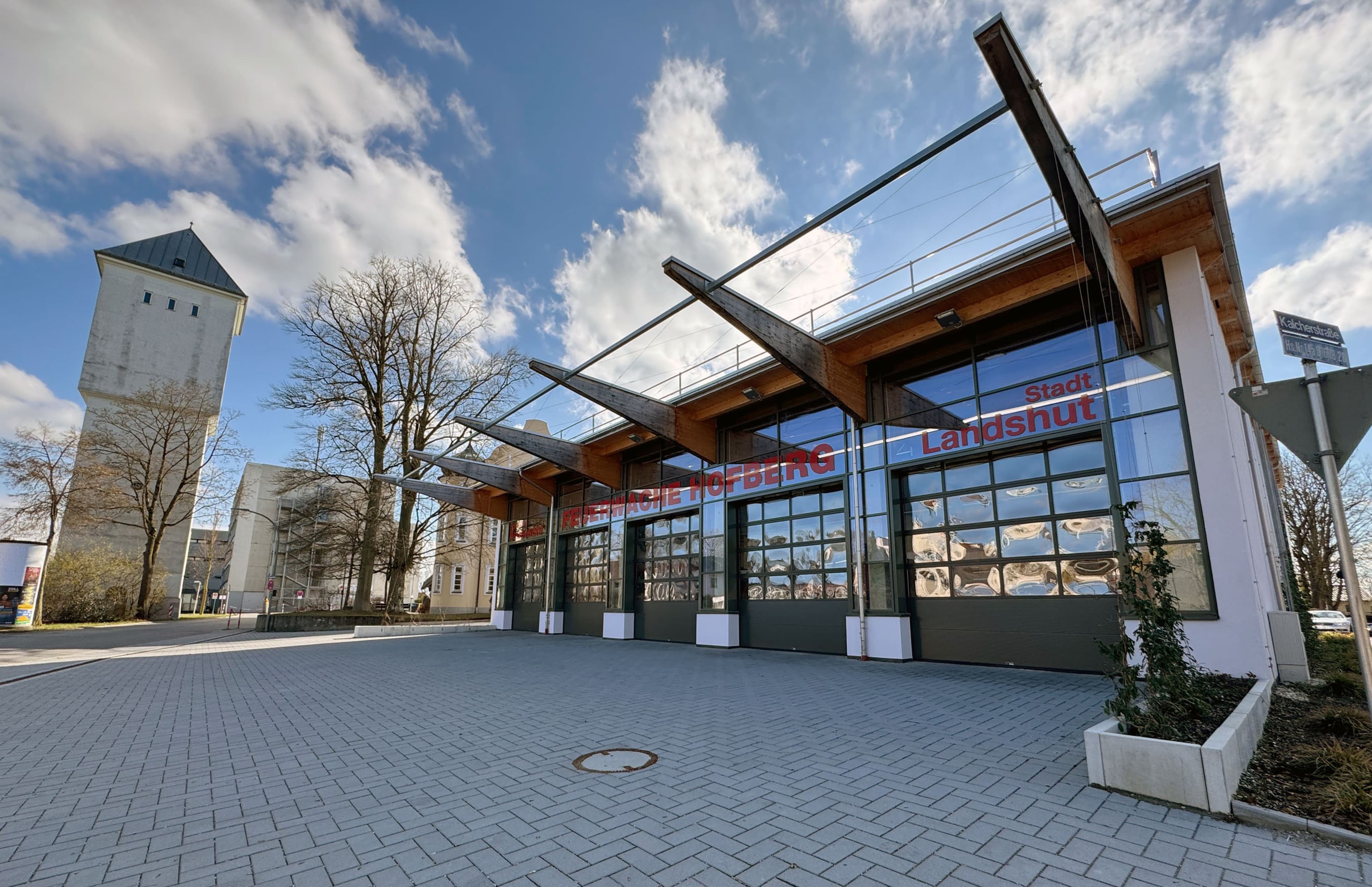 Neue Feuerwache in Landshut eröffnet