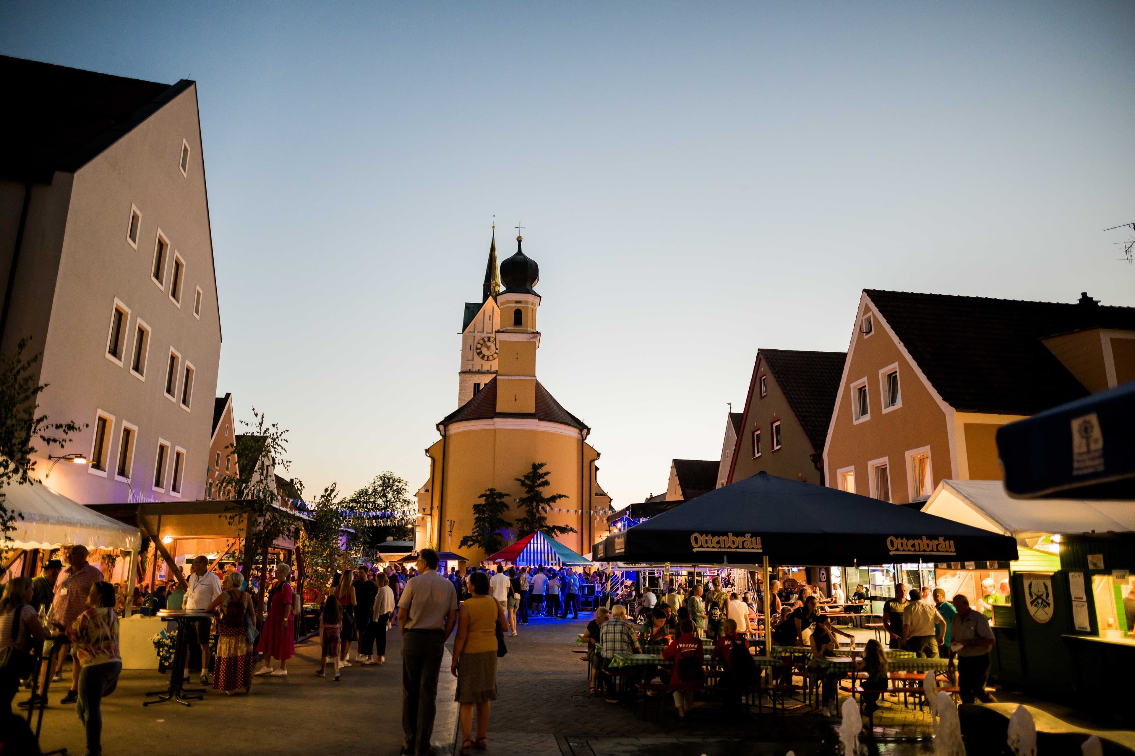 Neustadt an der Donau feiert Stadtfest 2025
