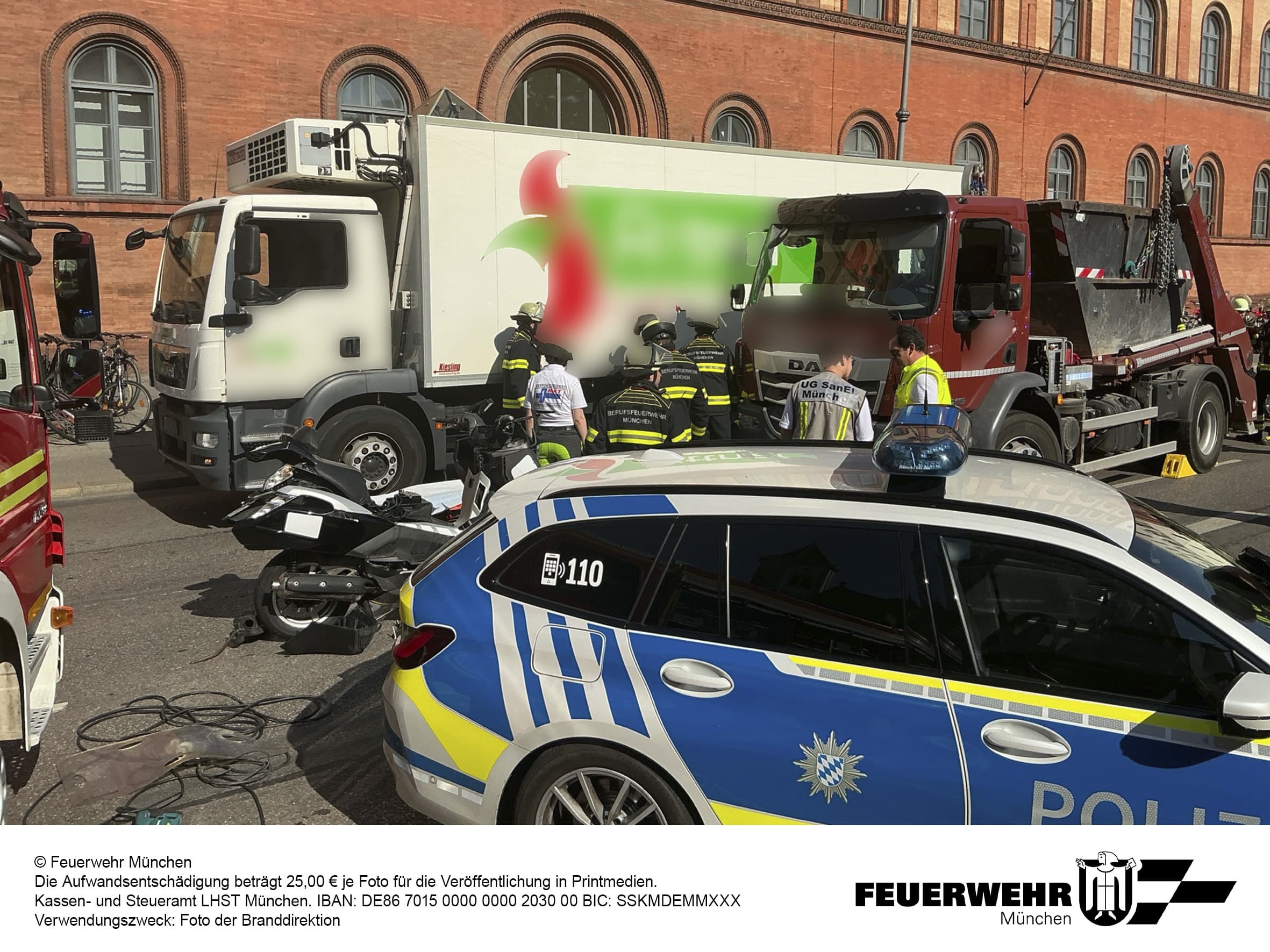 FW-M: Ungewöhnliche technische Rettung nach Verkehrsunfall (Altstadt)