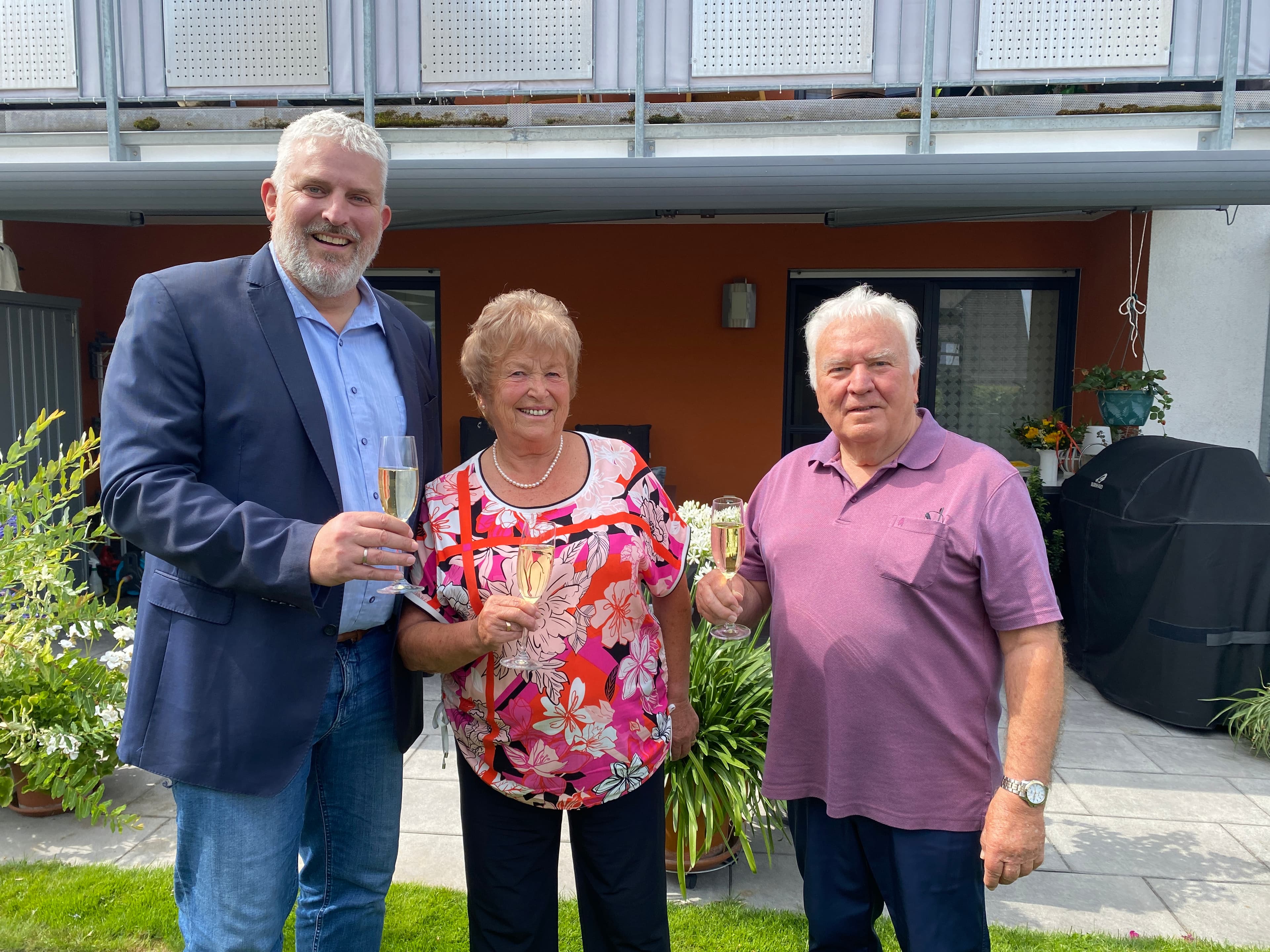 Besuch zum Jubiläum: Gratulation zur Diamantenen Hochzeit
