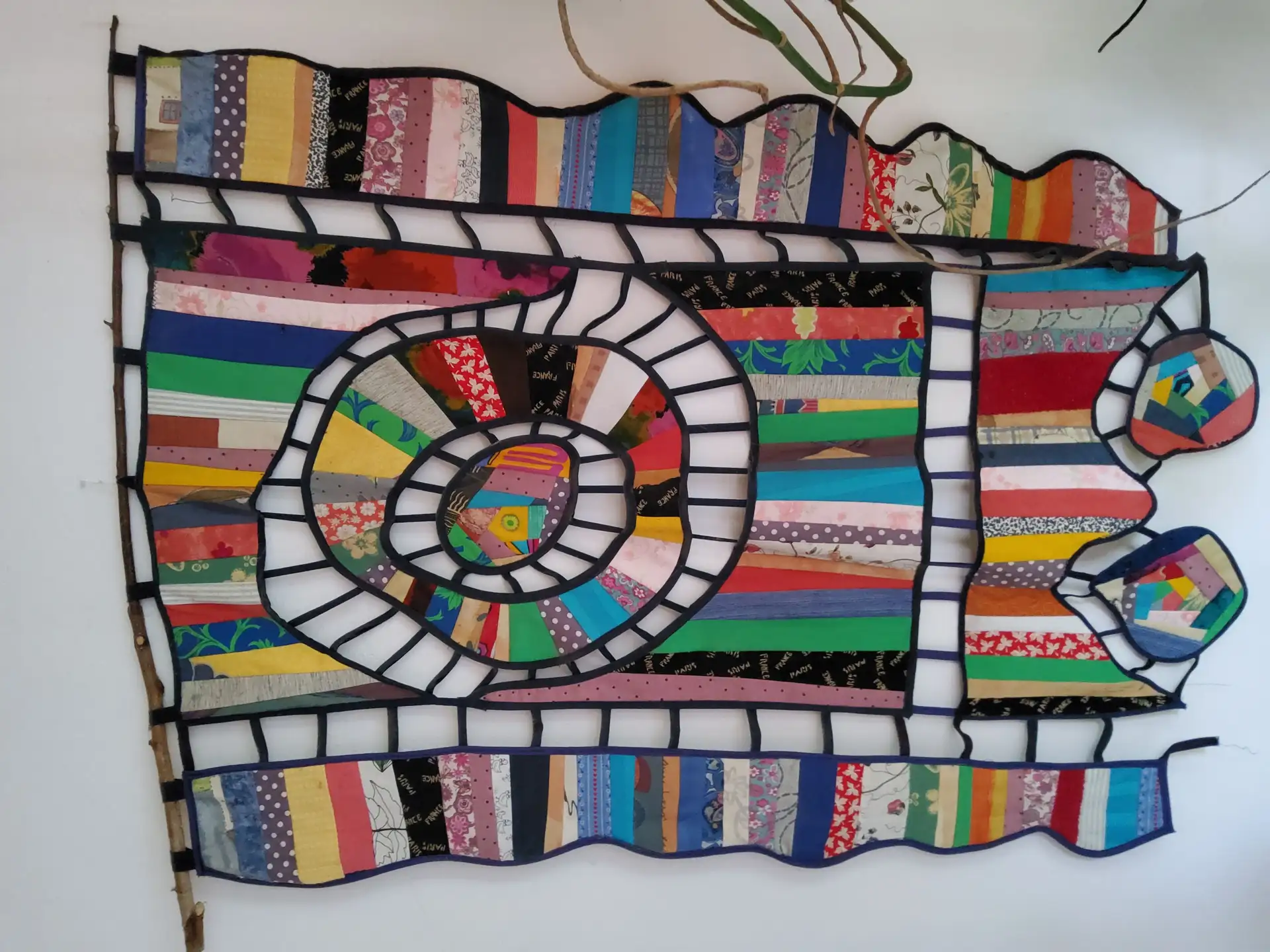 Entdecken Sie die farbenfrohe Welt von Tini Carl: Eine Ausstellung in Coburg