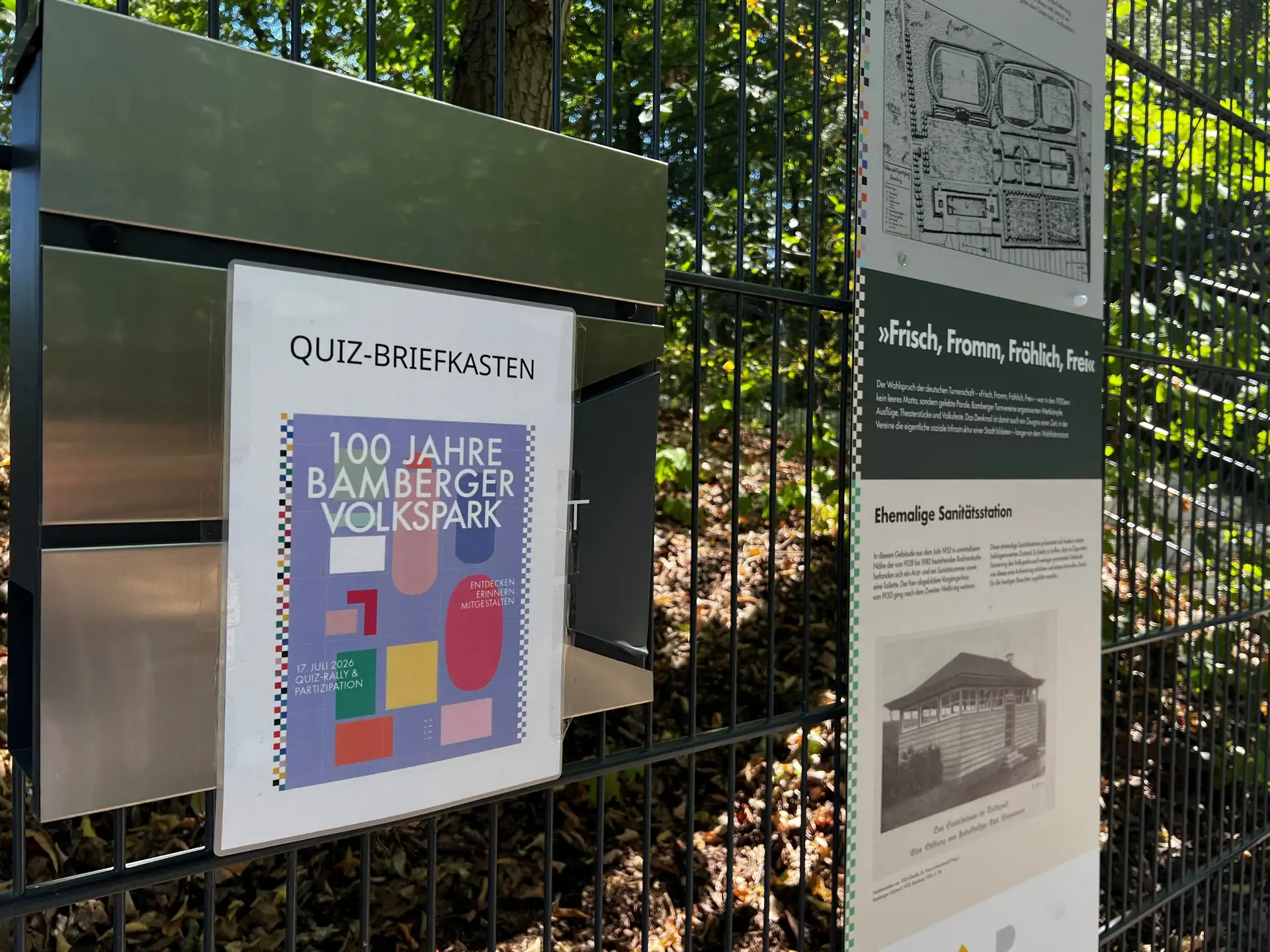 Der „Quizbriefkasten“ im Volkspark bleibt noch bis Ende August geöffnet.