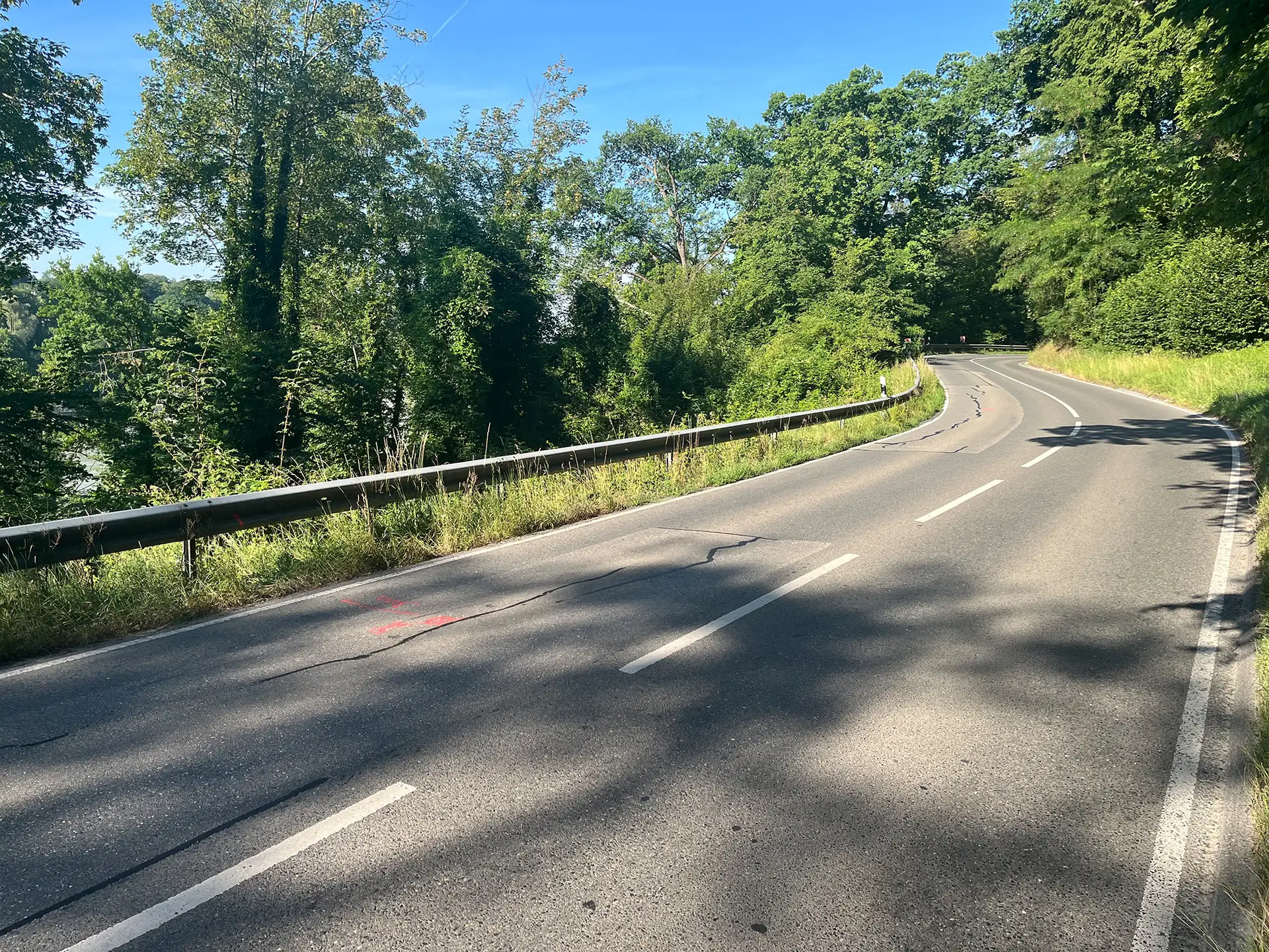 St 2359: Monitoring gegen Setzungsrisse auf Höhe Köbingerbergstraße