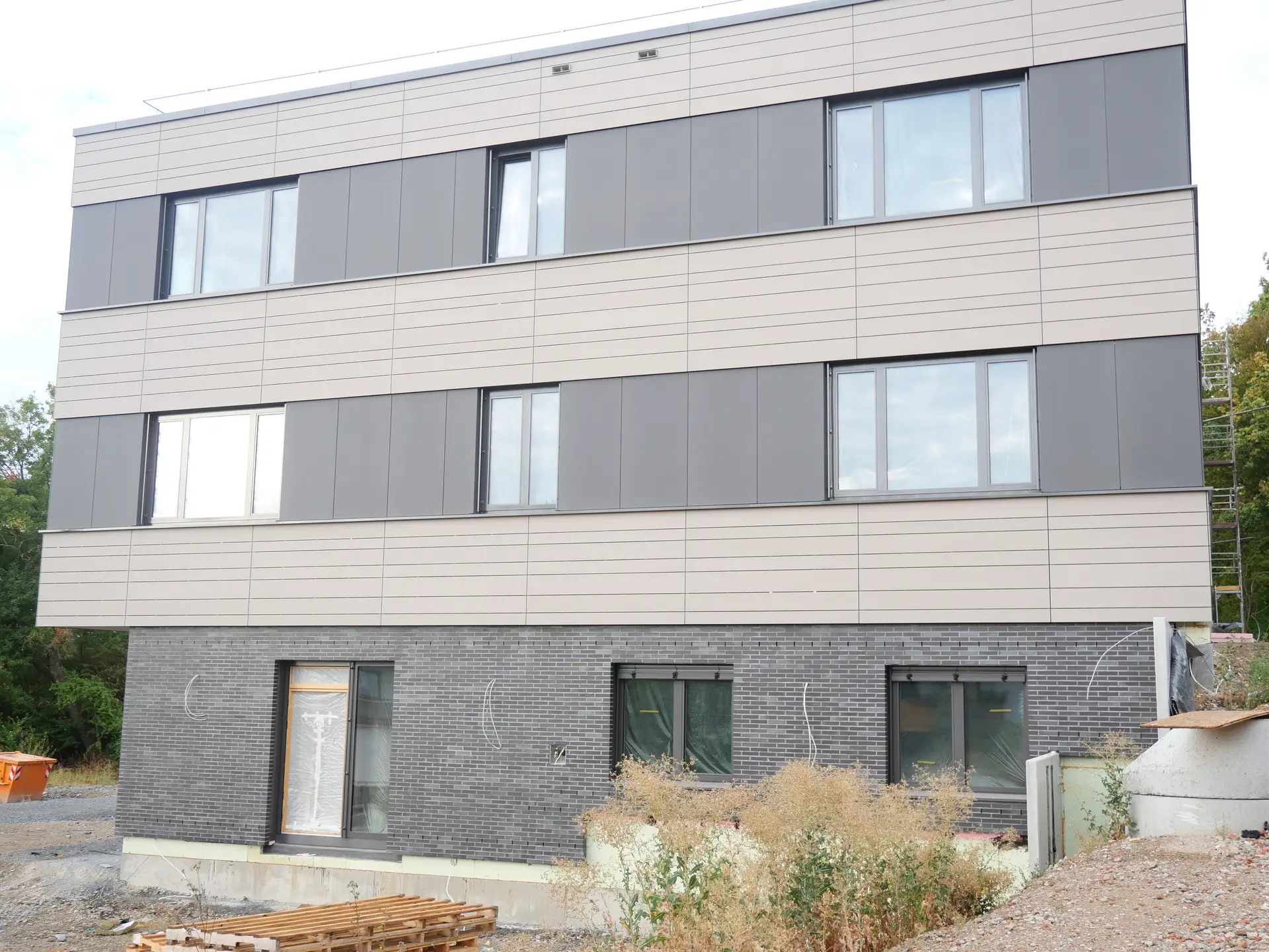 Erweiterungsbau der Leopold-Sonnemann-Realschule in Höchberg schreitet voran