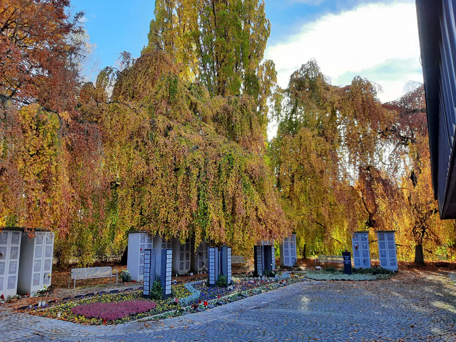 Neuer Friedhof Forchheim, Urnenstelen